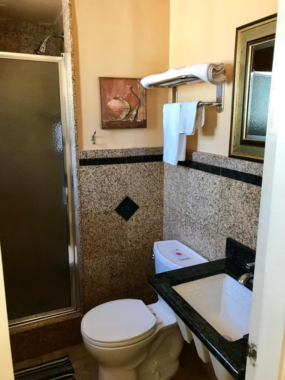 Town & Country Motel Livingston Ngoại thất bức ảnh