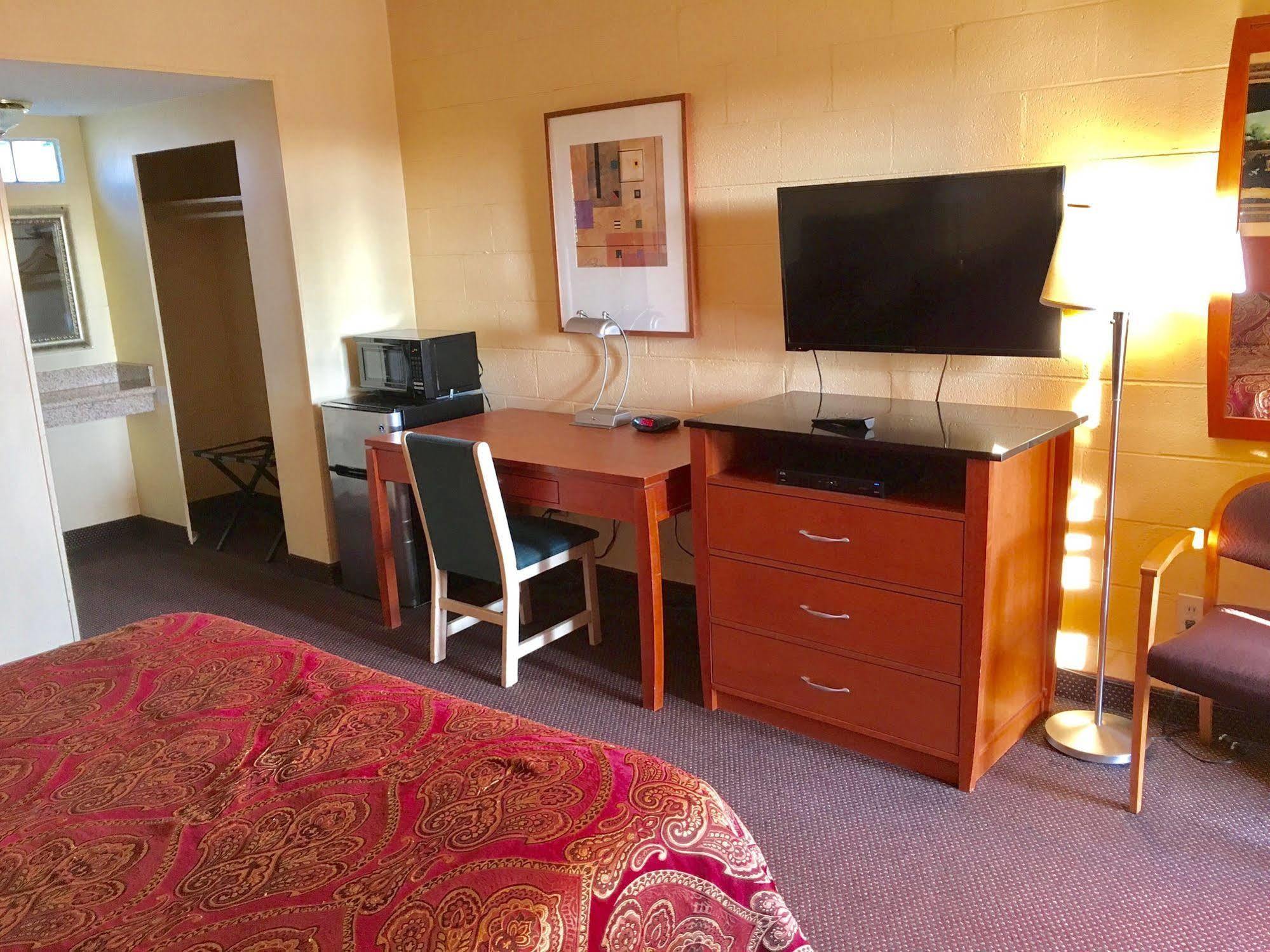 Town & Country Motel Livingston Ngoại thất bức ảnh
