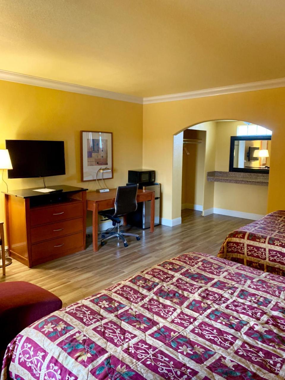 Town & Country Motel Livingston Ngoại thất bức ảnh