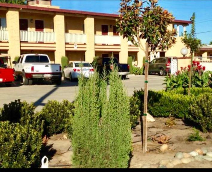 Town & Country Motel Livingston Ngoại thất bức ảnh